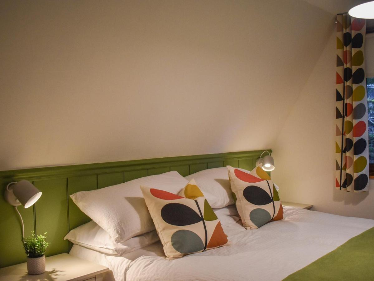 Kilfinnan Pine Needle Lodge מראה חיצוני תמונה